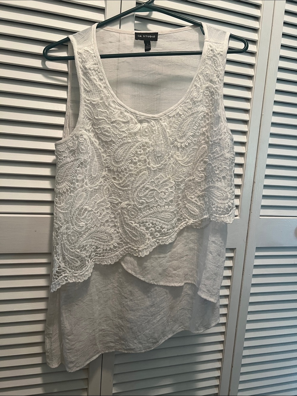 #3347**I.N Studio White Linen Tank with Lace Overlay